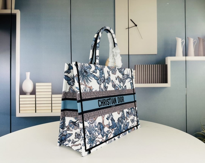 Dior Shopping Bags